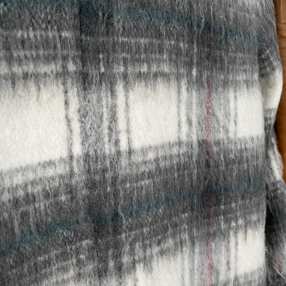 FLUFFY PLAID Cocoon Coat - Picture 4 of 10